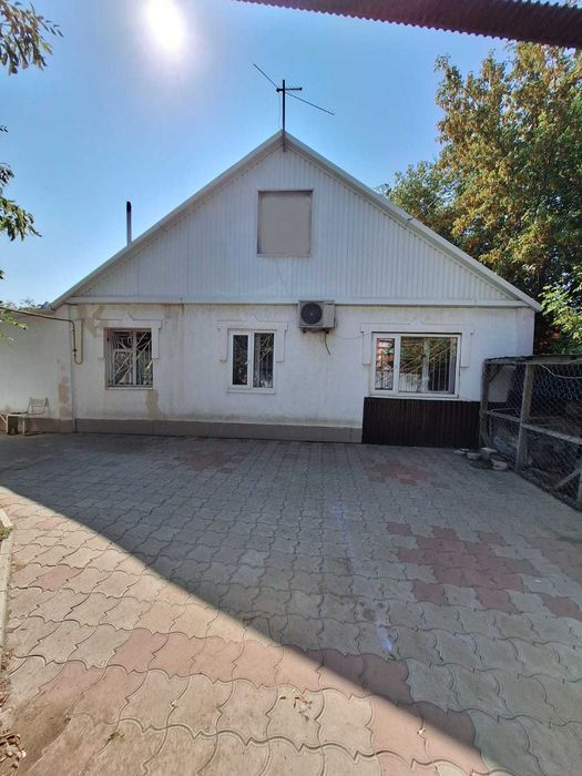 Продаётся частный дом в центре города, район ЗигЗаг