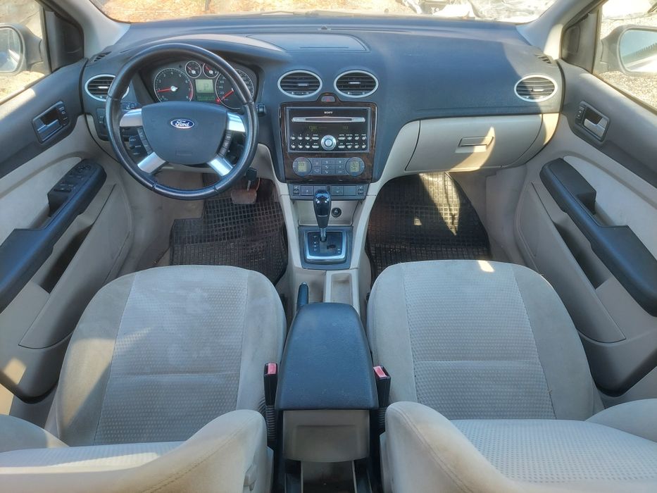 FORD FOCUS 1.6 Benzina Cutie Automata + Extra dotari