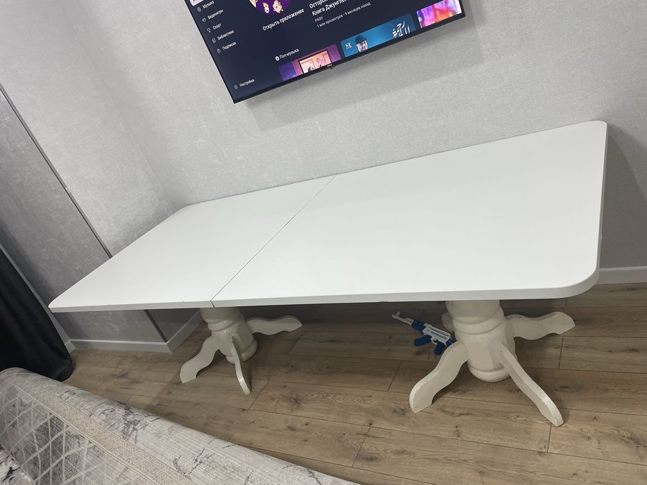 Стол для гостиной 3 метра в длину