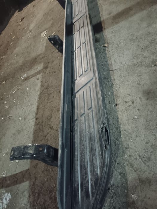 Продам парог на Ланкрузер Прода 150