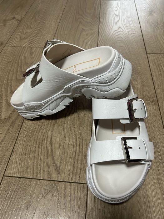 Сандали  N°21 -размер 37