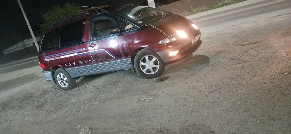 Продам семейное авто