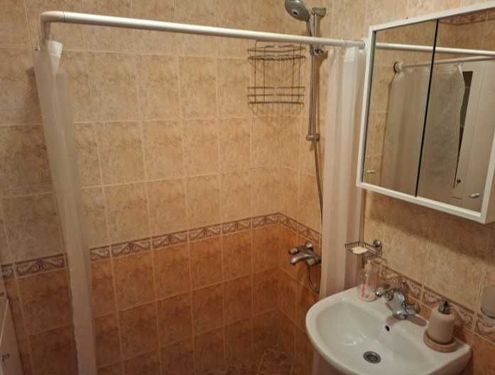 Дава се под наем Тристаен апартамент в София, Център - 90 кв.м за 800 € - Снимка #13