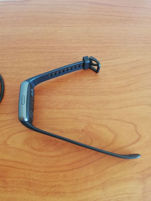 Huawei Band 6 smart watch