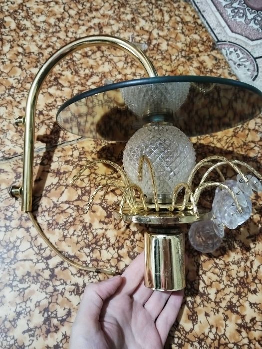 Лампа настенная б/у
