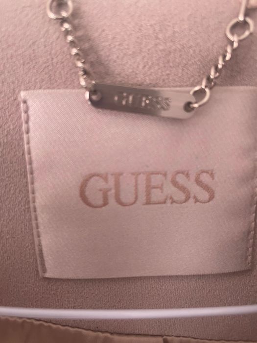 Яке на Guess -сиво