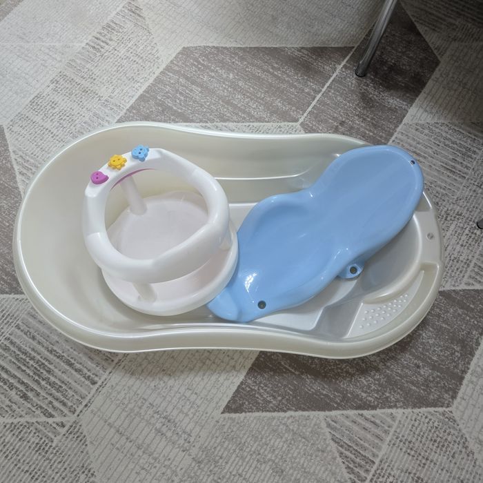 Продам ванночку, 3500 за все