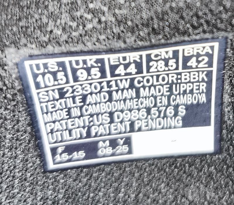 Продаются кроссовки Skechers Slip Ins