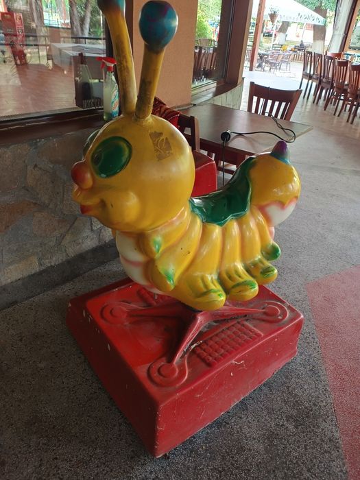 Детска клатушка Вендинг машина за деца