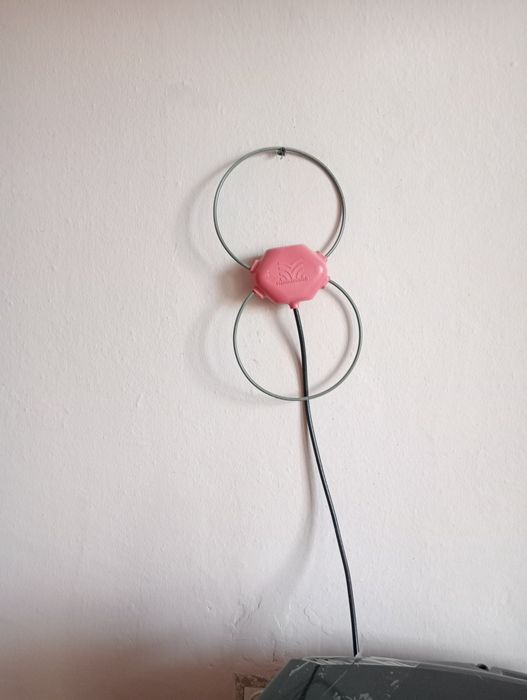 Продам тюнер вместе с антенной