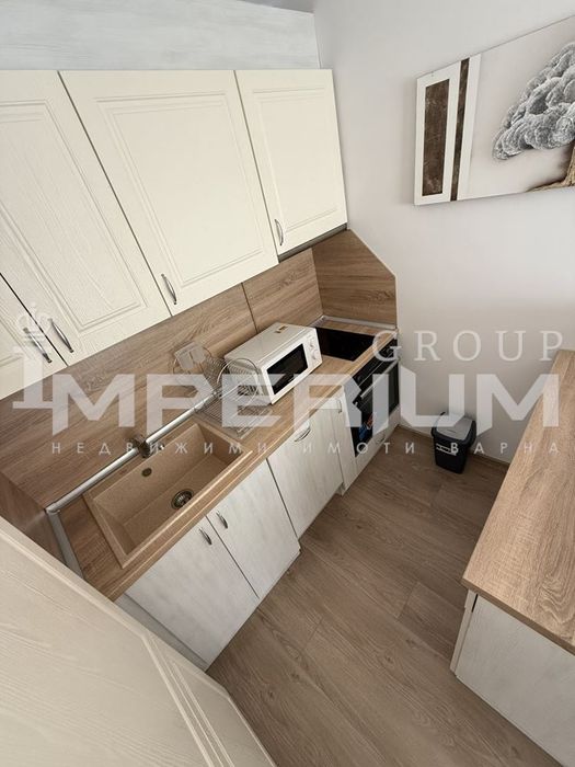 Дава се под наем Двустаен апартамент в Варна, Гръцка махала - 55 кв.м за 663 € - Снимка #3