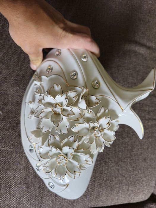 Декоративная ваза