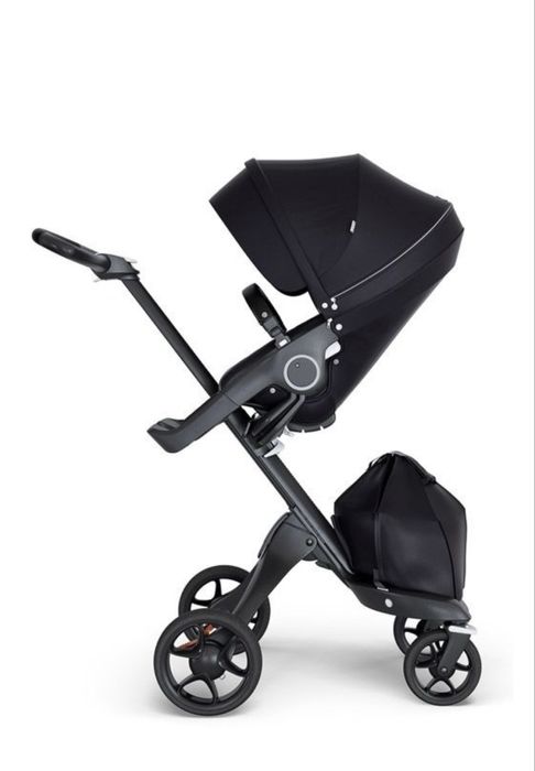 Продам Коляску Stokke Xplory V6 черный