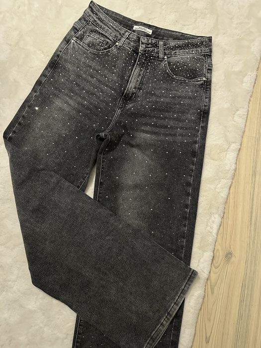 дънки с камъчета