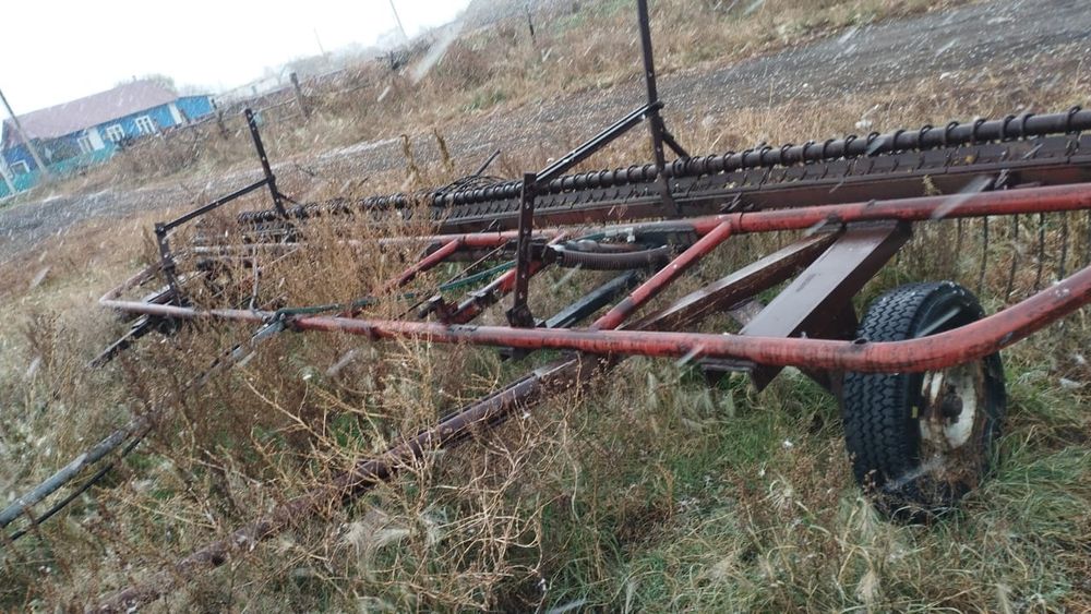 Трактор ЮМЗ 6 срочно продам .