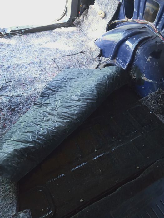 Нива сатылады 1999