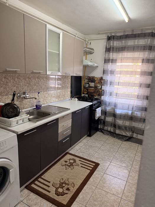 Apartament doua camere de inchiriat