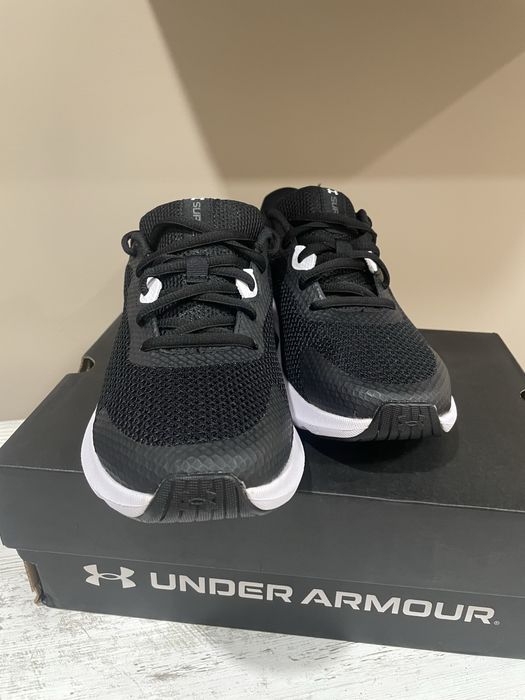 Дамски маратонки Under Armour 38.5