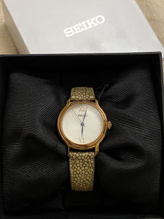 Часы женские отличного качества