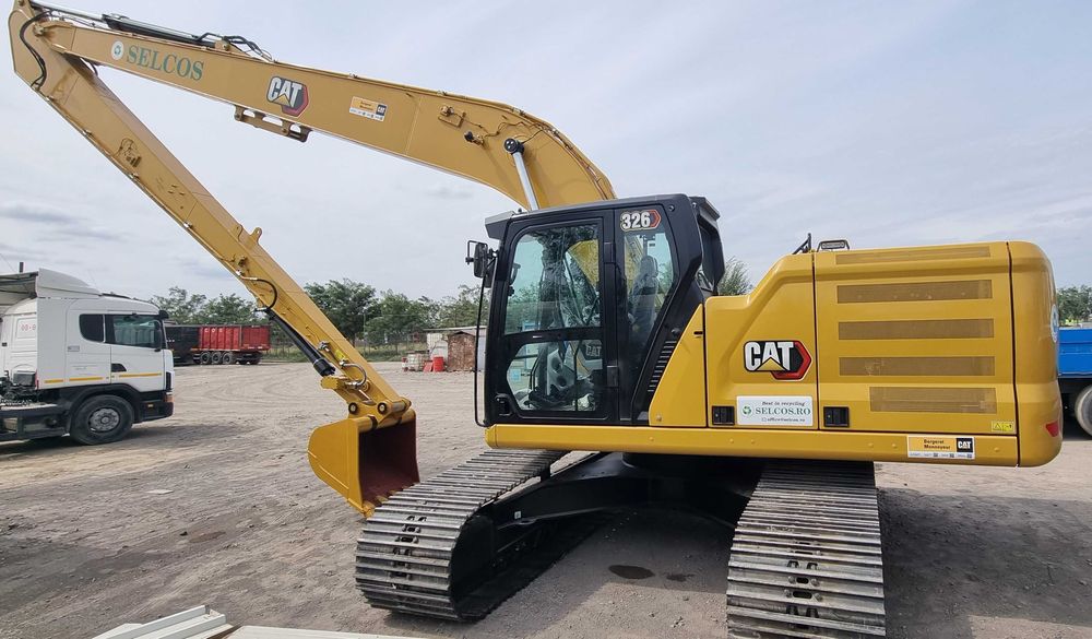 Inchiriem Excavator Pentru Decolmatari iazuri si canale