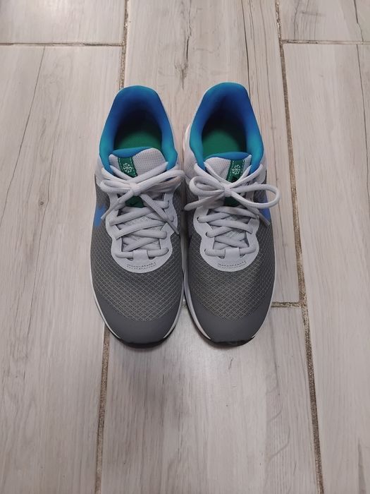 Маратонки  много запазени