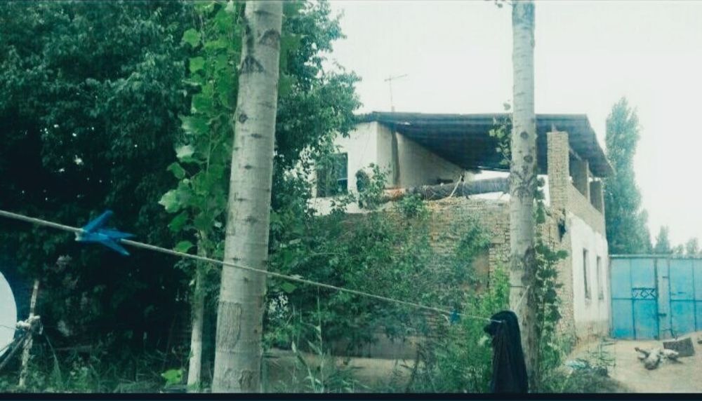 2 этаж коттедж Уй сатылады НУКУС КАЛАСЫ БЕРУНИ КОШЕ