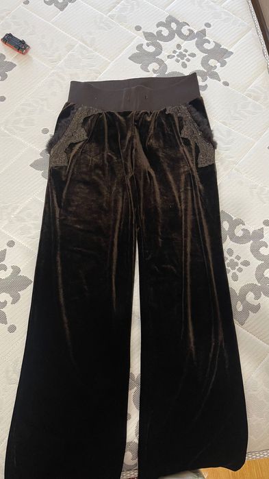 Велюровый спортивный костюм