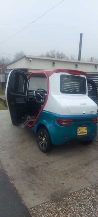 Masina electrica Kuba City