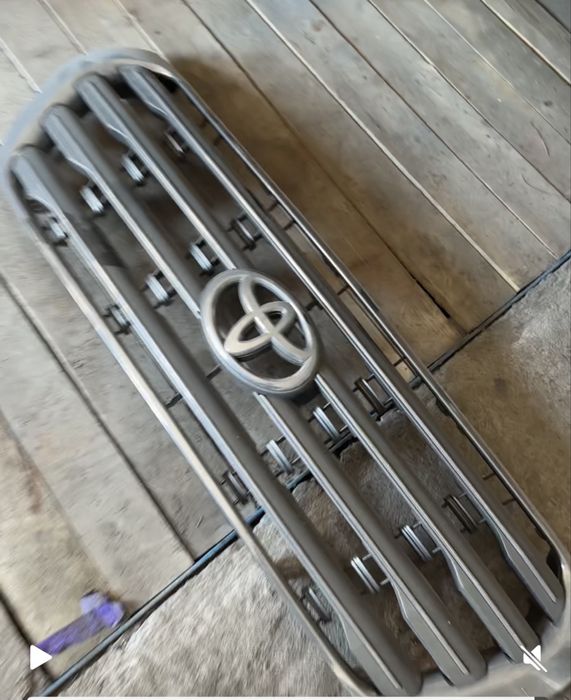 Фары Ланд Крузер 200 оригинал