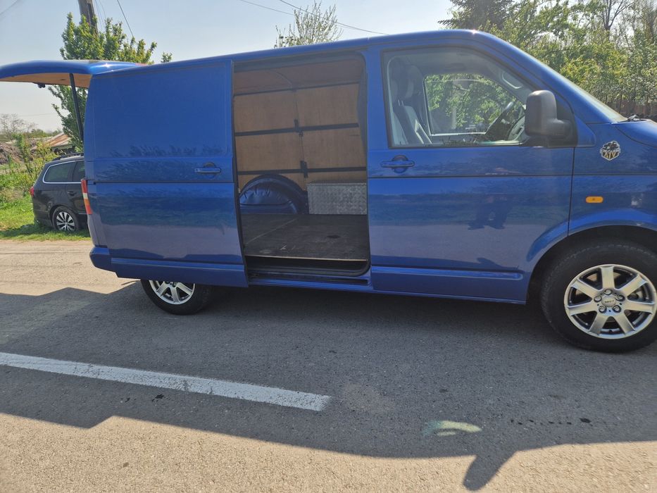 Dezmembrez t5 2.5 axd axe bnz