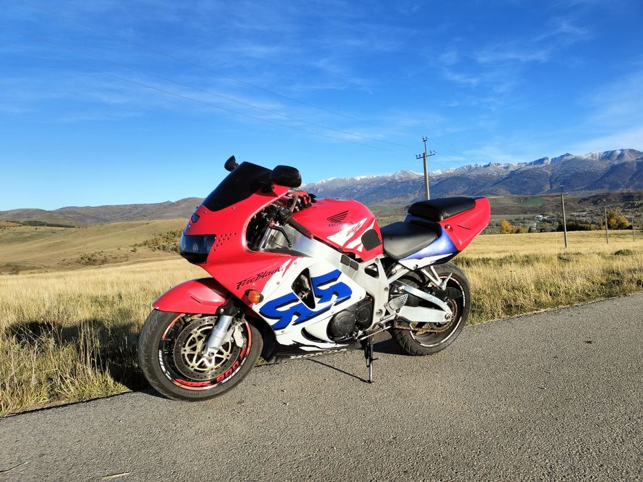 Продам Хонда 919,1 литр