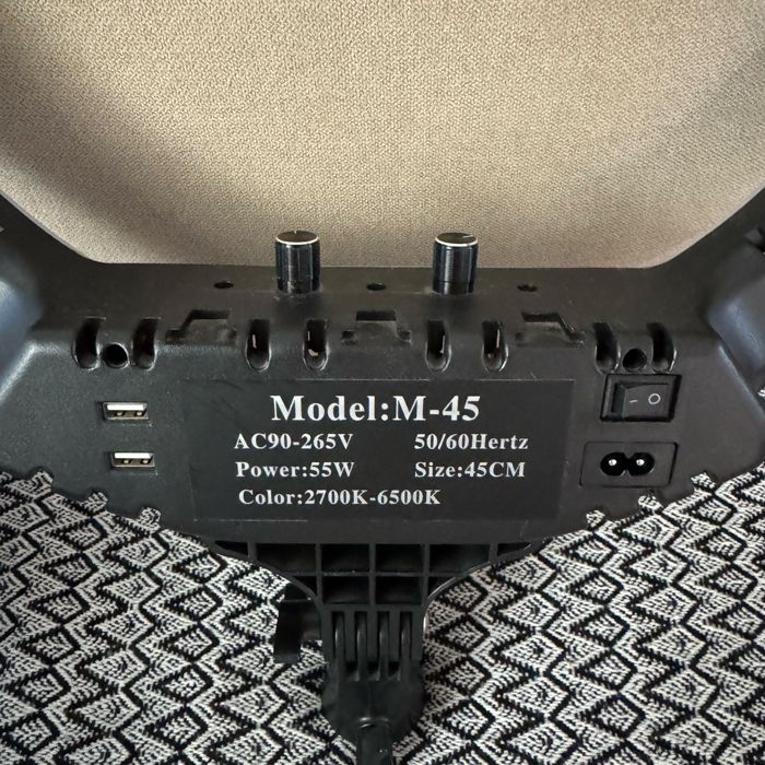 Продаётся Кольцевая Лампа