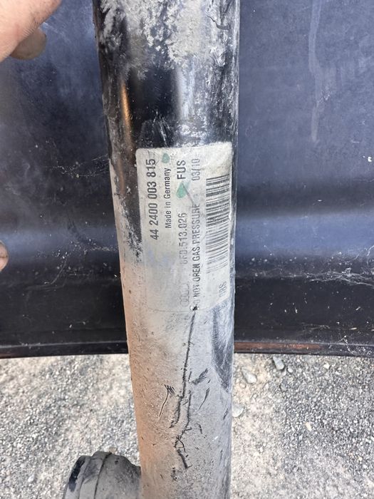 Електрически задни амортисьори от ауди а4 б8 / audi a4 b8