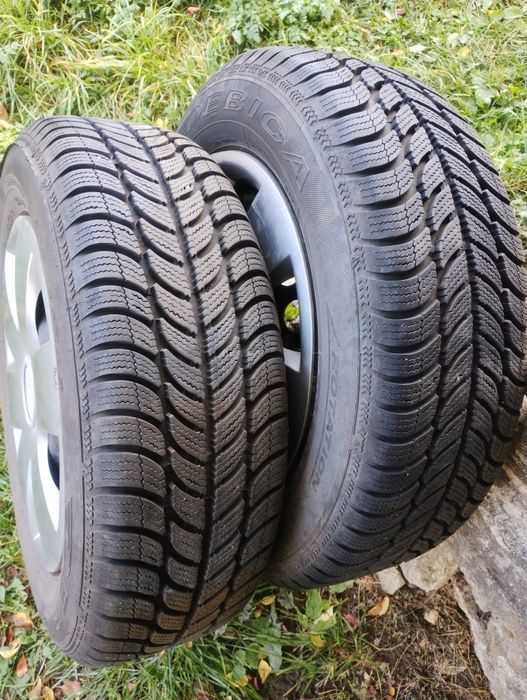Спешно! Зимни гуми хубави с джанти за Toyota Corolla 2005г. Debica 195