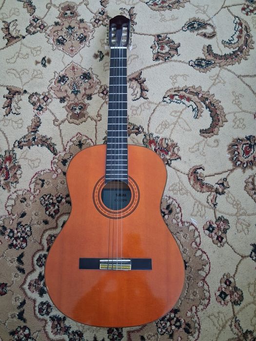 Гитара Yamaha CG-70W