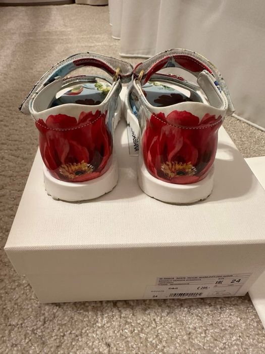 Sandale Dolce&Gabbana fetite