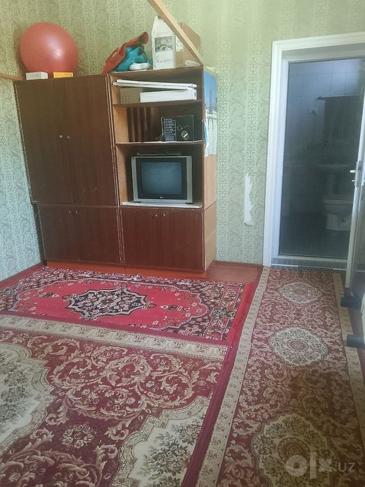 Ховли Уй ! 6 та студент кизлар койилади !