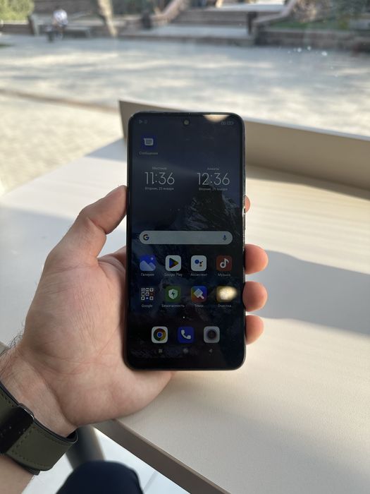 Продам телефон Redmi Note 10