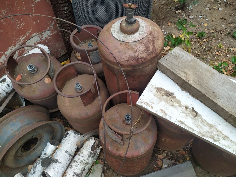 Продам газовые баллоны