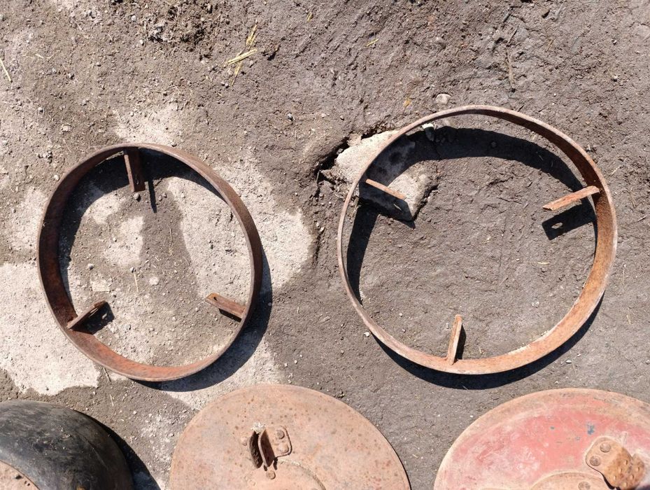 Запчасти на овощную сеялку.