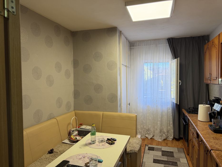 Apartament 4 camere