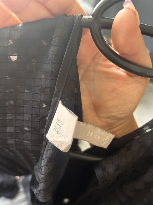 Черна рокля H&M