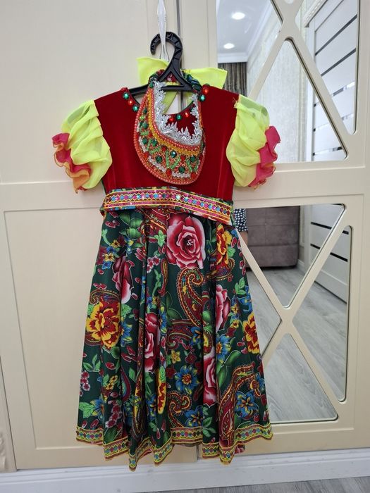 Продам платья на девочку Астана