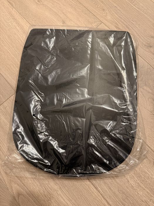 Capac wc softclose negru - ideal standard