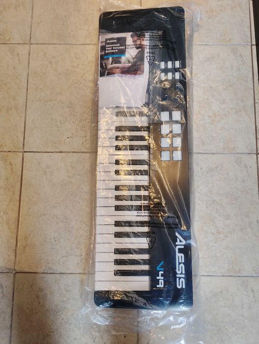 миди клавиатура Alesis v 49