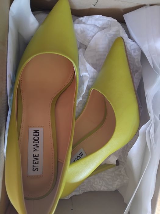 Чисто нови обувки