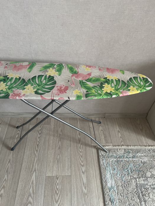 Продам гладильную доску.