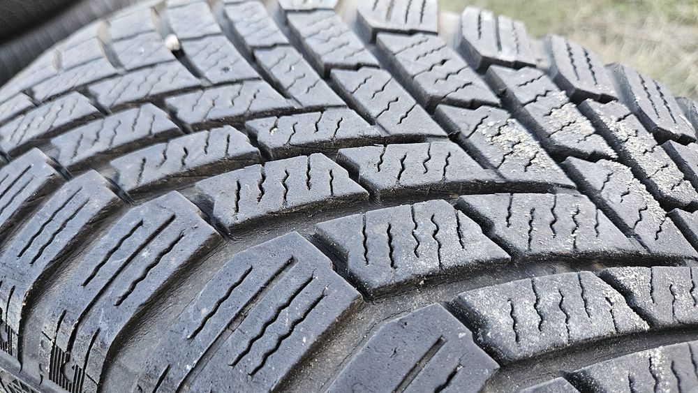 2бр гуми 185 65 15 континентал