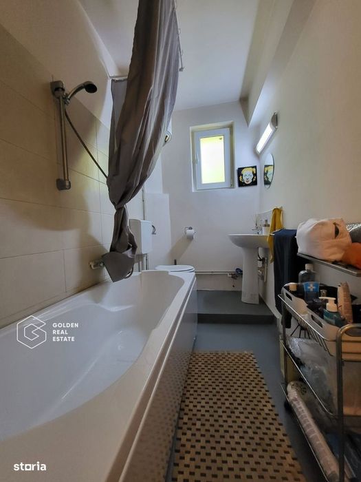 Apartament 2 camere, oras Lipova