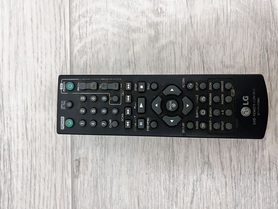 Продам DVD LG в отличном состоянии.